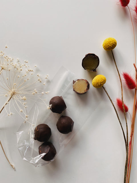 Marzipan-Kugeln | überzogen mit 70% Bean to Bar Schokolade | Nachhaltige Pralinen