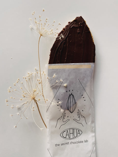 CAHUA Schoko-Keks | Veganer Keks mit Mandeln, Zitrone und Zartbitterschokolade | Nachhaltige Ostergeschenke