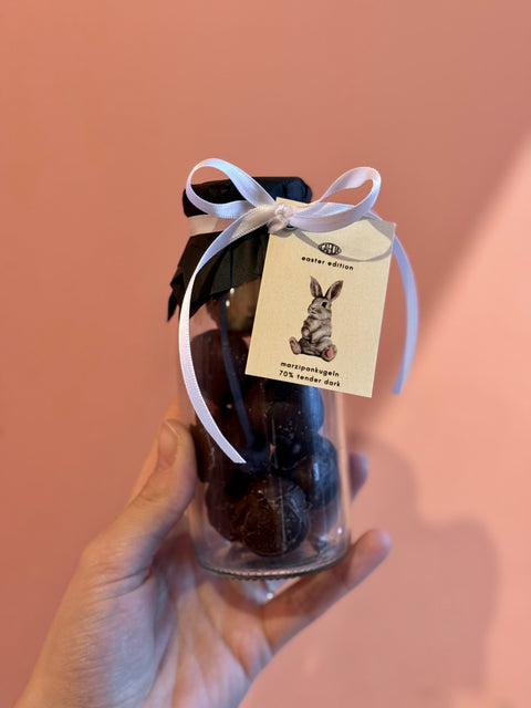 Marzipan-Kugeln | überzogen mit 70% Bean to Bar Schokolade | Nachhaltige Pralinen