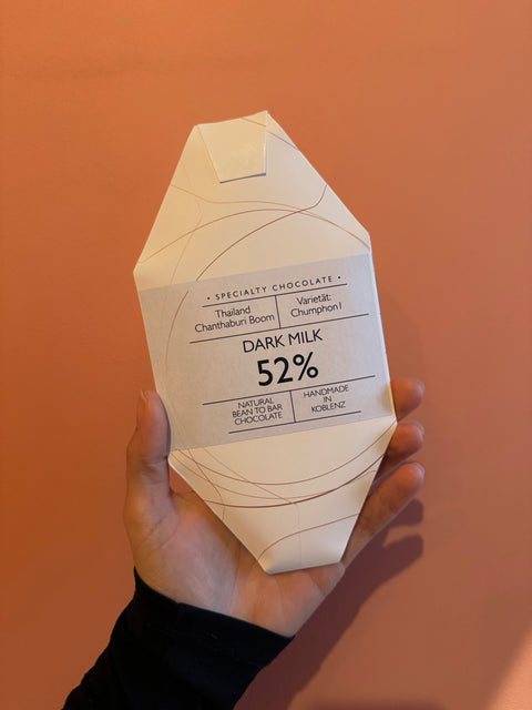 52% Dark Milk | Booms Farm Thailand | Vollmilchschokolade