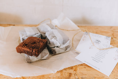 CAHUA's XXL Brownie-Box | monatlich für Firmen & glückliche Mitarbeiter | wir liefern frische & schokoladige Brownies direkt ins Büro!